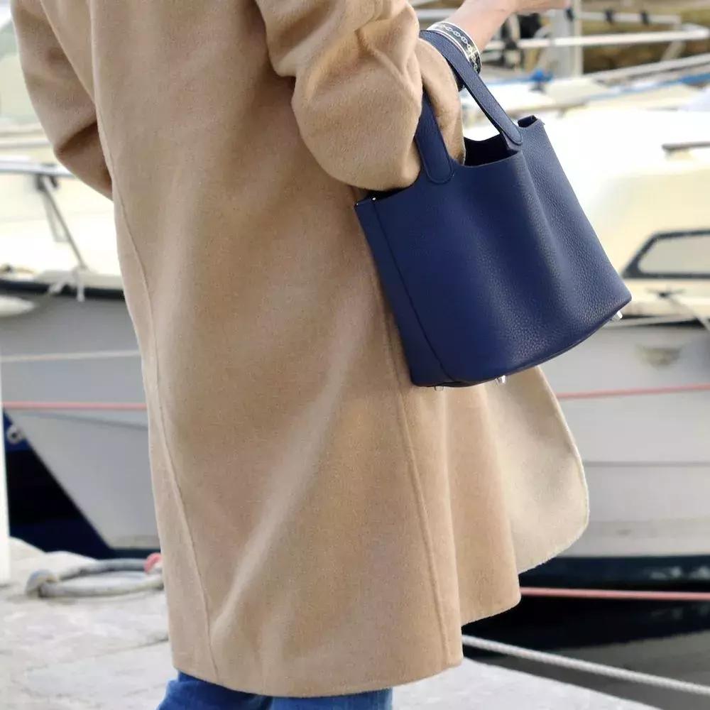 女人买包有哪些讲究,女人买包素材视频