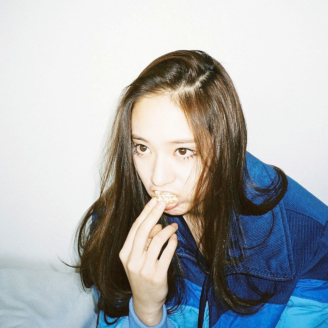 这个女明星，脸这么臭，话这么少，怎么还这么多人爱？