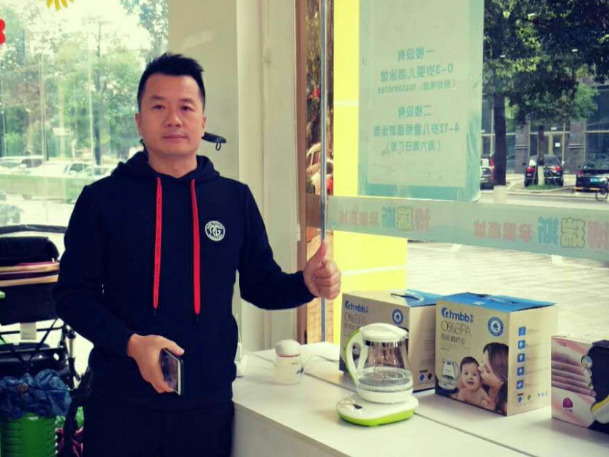 专访孕婴行业成都鑫兔母婴公司销售精英“川西一霸”曾顺刚先生