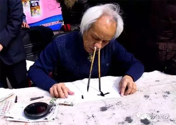 是激动还是盲动？别把杂耍当书法