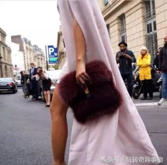 冬天除了衣服要暖，包包也要配合你！