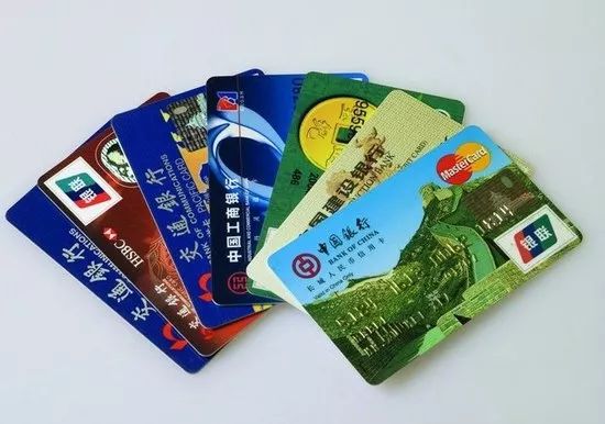 开银行真的能赚钱吗,开银行卡变成投资理财