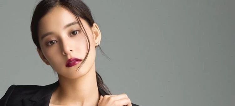 不掉色保湿滋润防水持久显白口红,这四种口红色号男生最喜欢哪一个