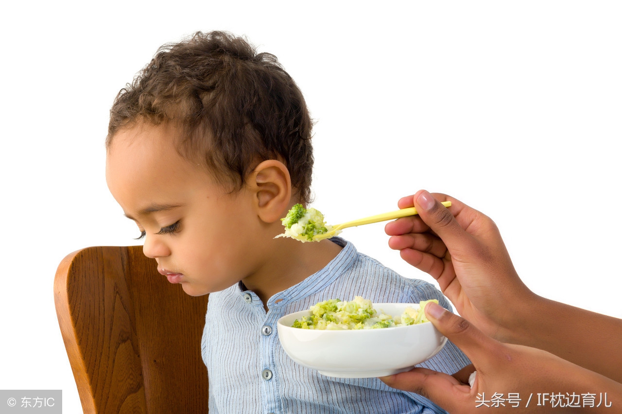 10个月的宝宝积食的表现快速处理,儿童积食咳嗽有哪些表现怎么治疗