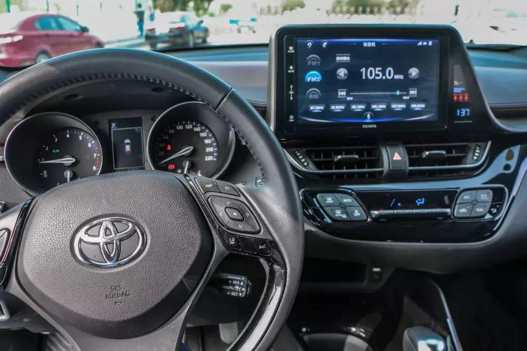 一汽丰田奕泽2.0l奕享版试驾 (2021款奕泽奕享版试驾)