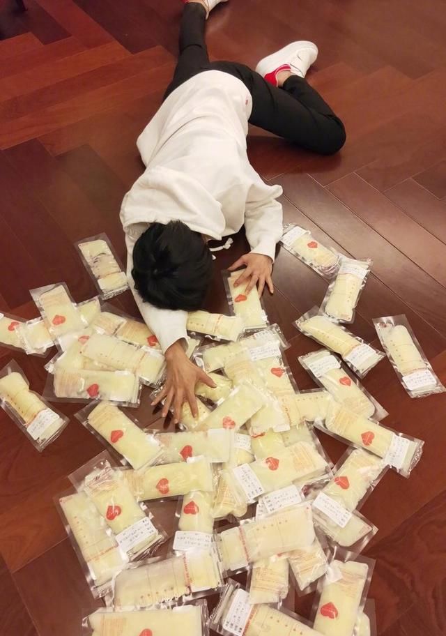 谢楠炫耀吴京合集,谢楠玩炫富挑战完整版