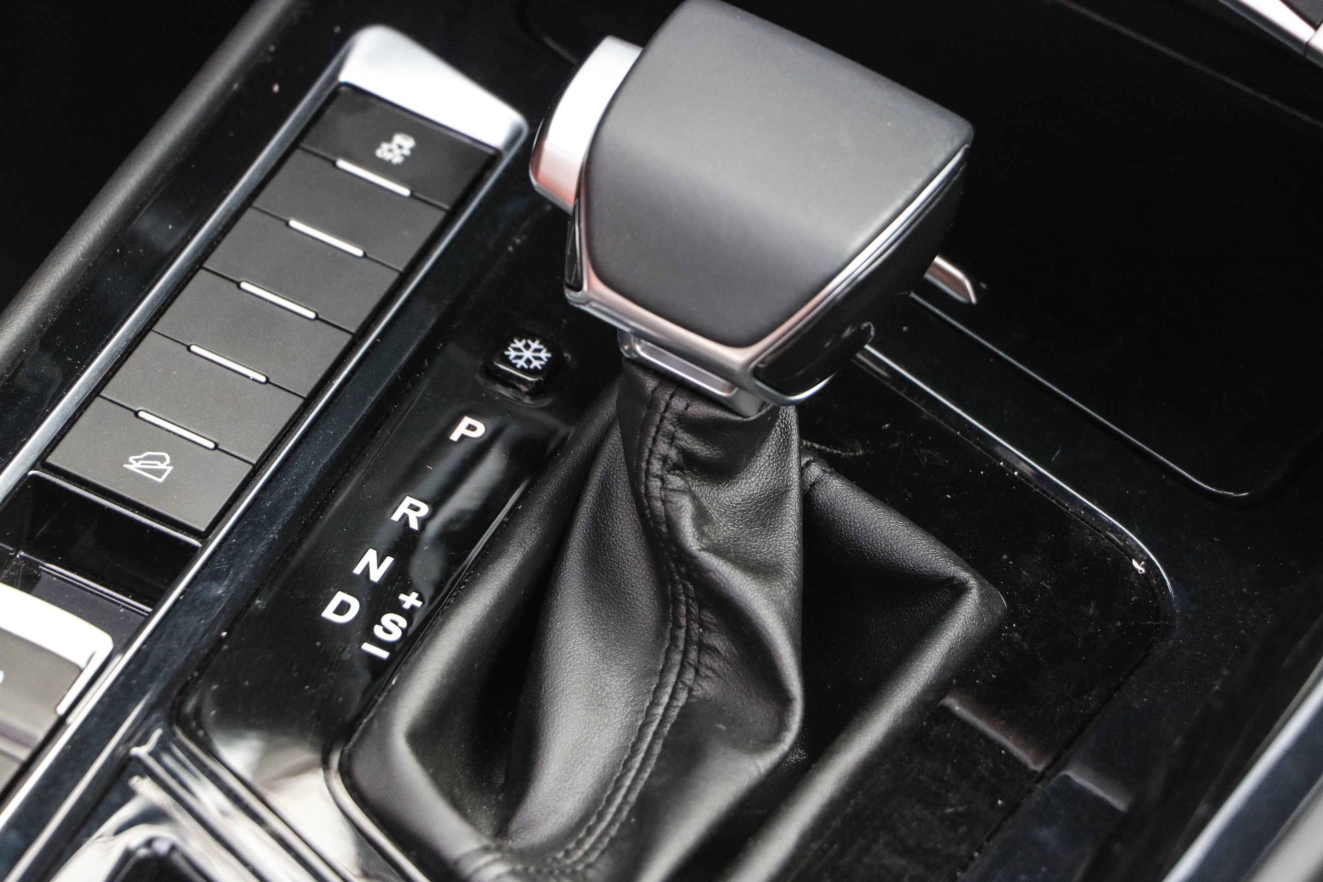 臻于品质卓于聪颖试驾东风风行t5,2021年新车上市suv风行t5多少一台