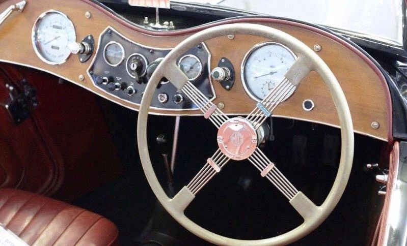 战后出口美国的第一款英国跑车-MG-TC