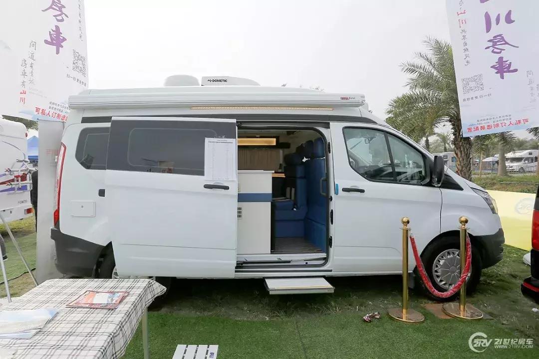 二人自动挡房车,房车二人世界