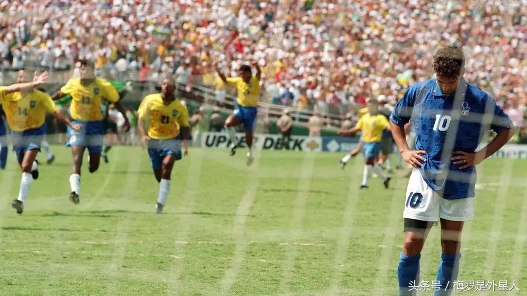 足球是男孩子一生的浪漫,足球是男孩子的浪漫图片