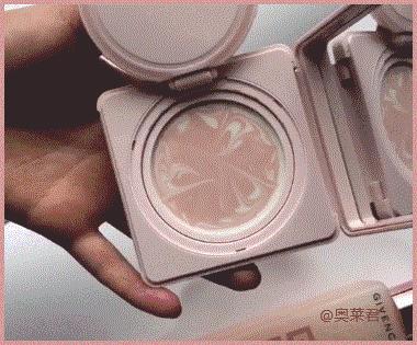 tf新品皮气垫,tf白气垫和ysl粉气垫