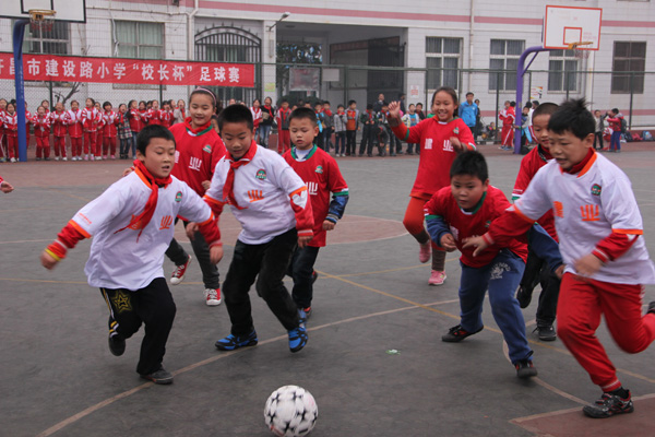 许昌市建设路小学校服,许昌市建设路小学图片