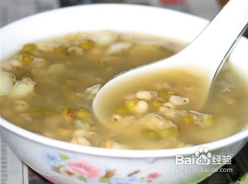 嗓子遇冷风就发痒干咳,干咳流清水鼻涕嗓子发痒