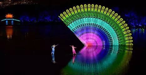 目前最火的切割灯,切割灯舞台效果