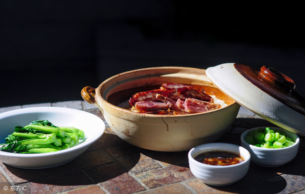 懒人煲仔饭家常做法,广式煲仔饭电饭锅家常做法