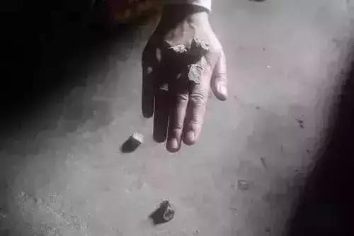 人越老越喜欢回忆过去,人一旦老了就特别爱回忆