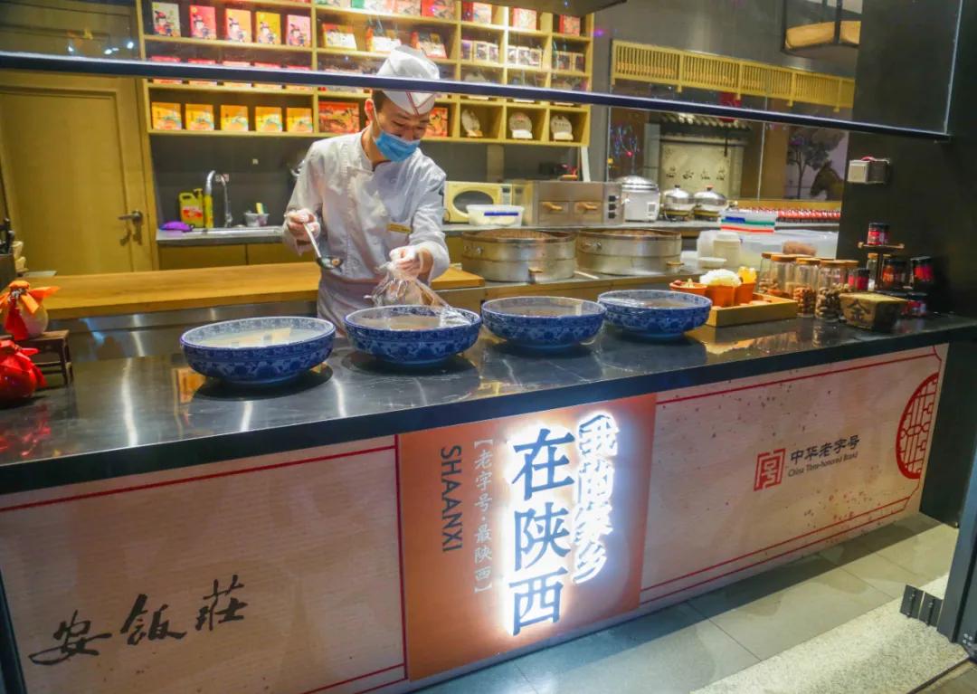 寒冷夜晚中的一丝暖意,寒冷冬日里一碗暖心汤