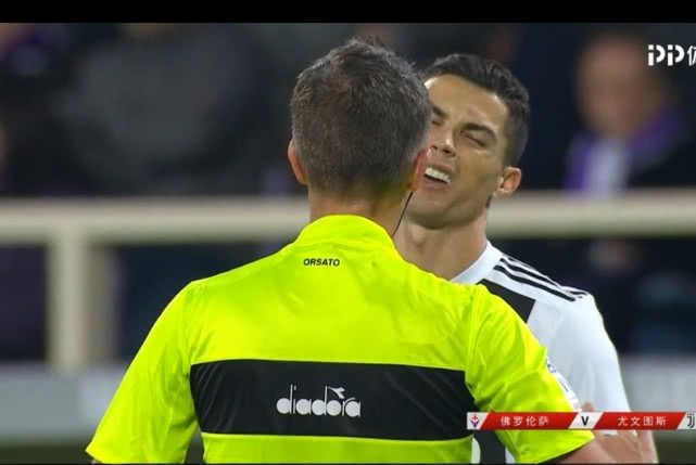 c罗里程碑之夜继续刷新纪录,c罗全场欢呼插兜走