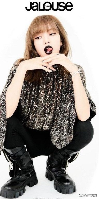 lisa长腿搭配,lisa长腿热搜