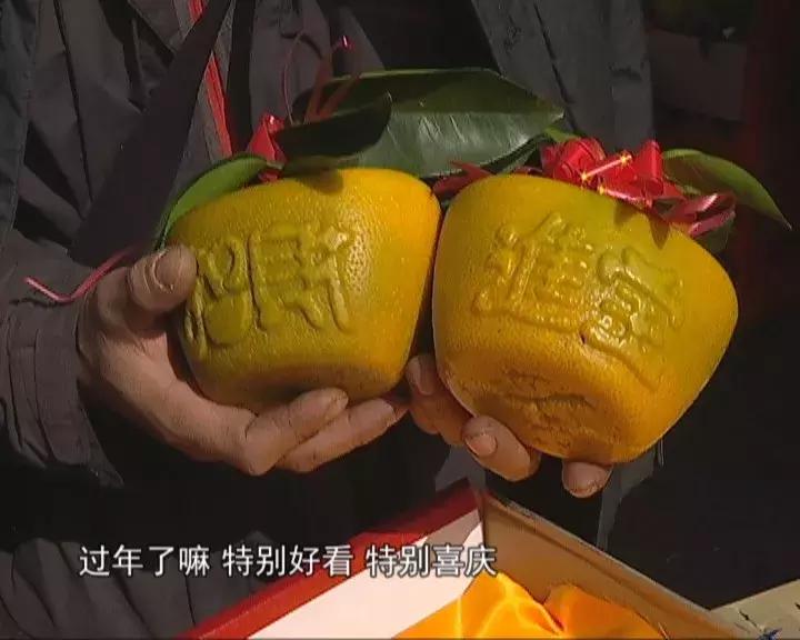 水果批发市场内堵车怎么解决,人多车多路上堵