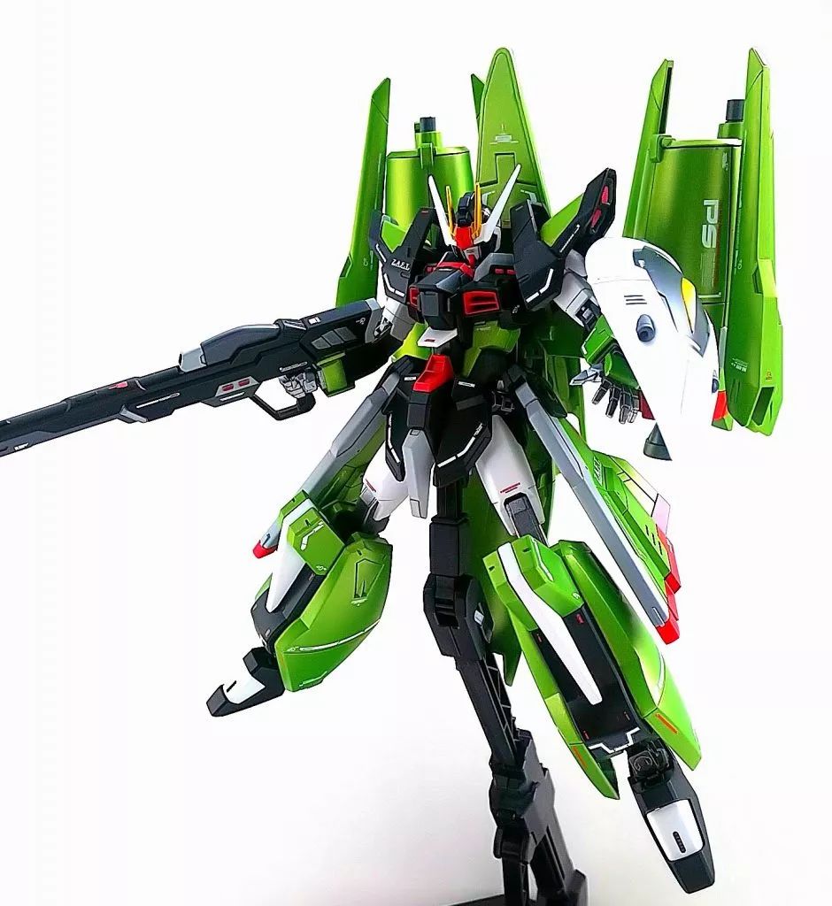 佳作：不同比例的巧妙融合，装上背包你就是混沌高达