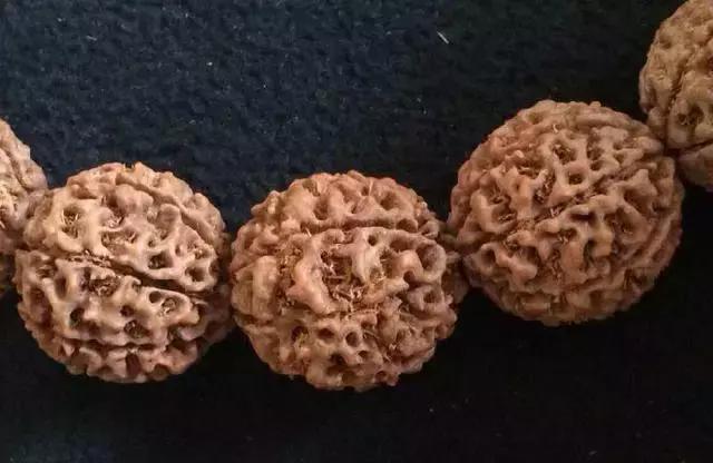 如何挑选一串好的小金刚菩提子,小金刚菩提最全纹路