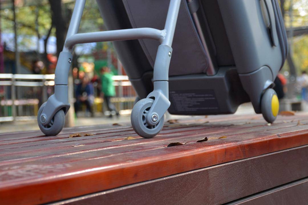 稚行遛娃箱B-Duck合作款评测：一箱两用能座还能装，券后589元