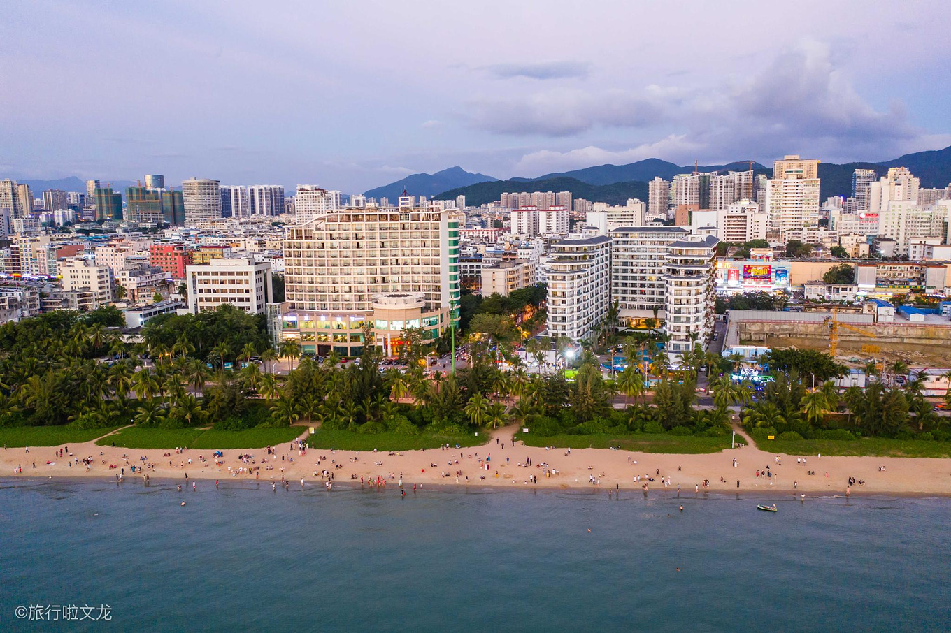 三亚的清晨和晚上,三亚的黄昏美不胜收