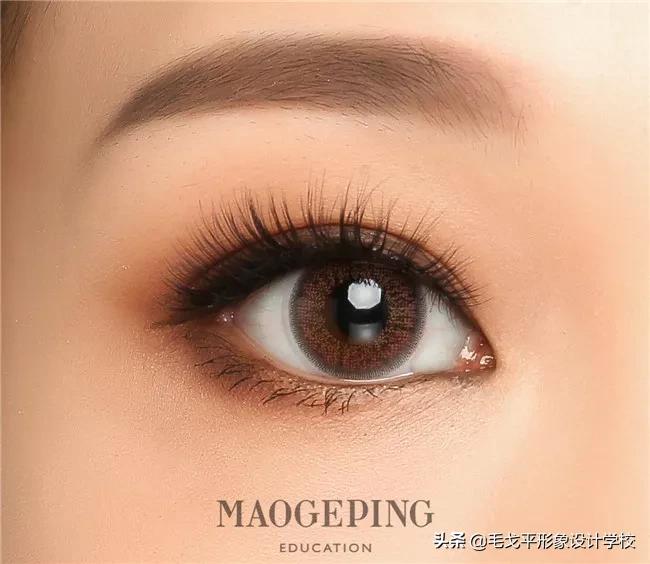 怎么避免眼妆脏,怎样防止眼妆脱落