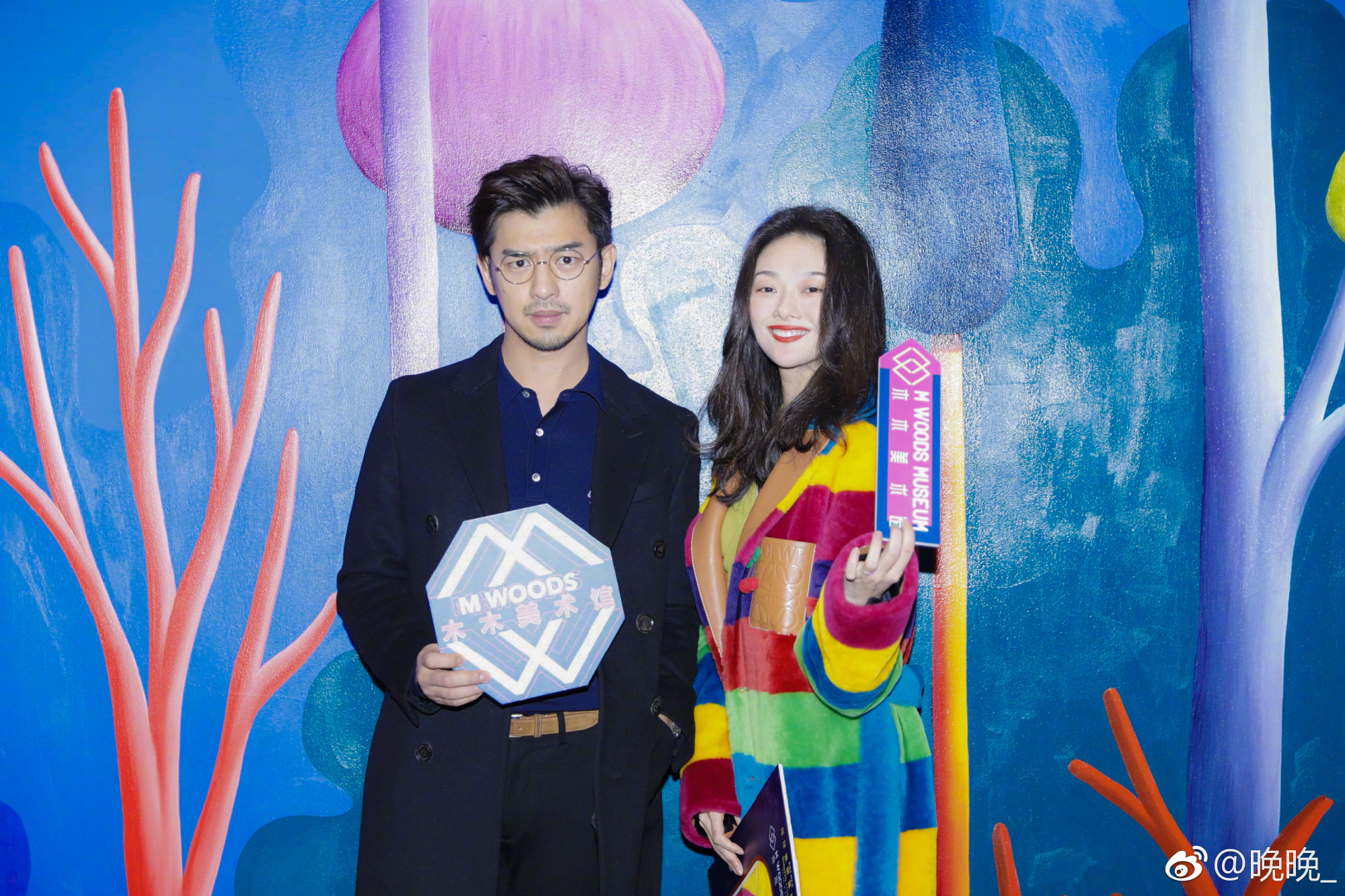 网红鼻祖晚晚和舒淇同框比美赢了？妆容穿搭都有谨慎机，来抄作业