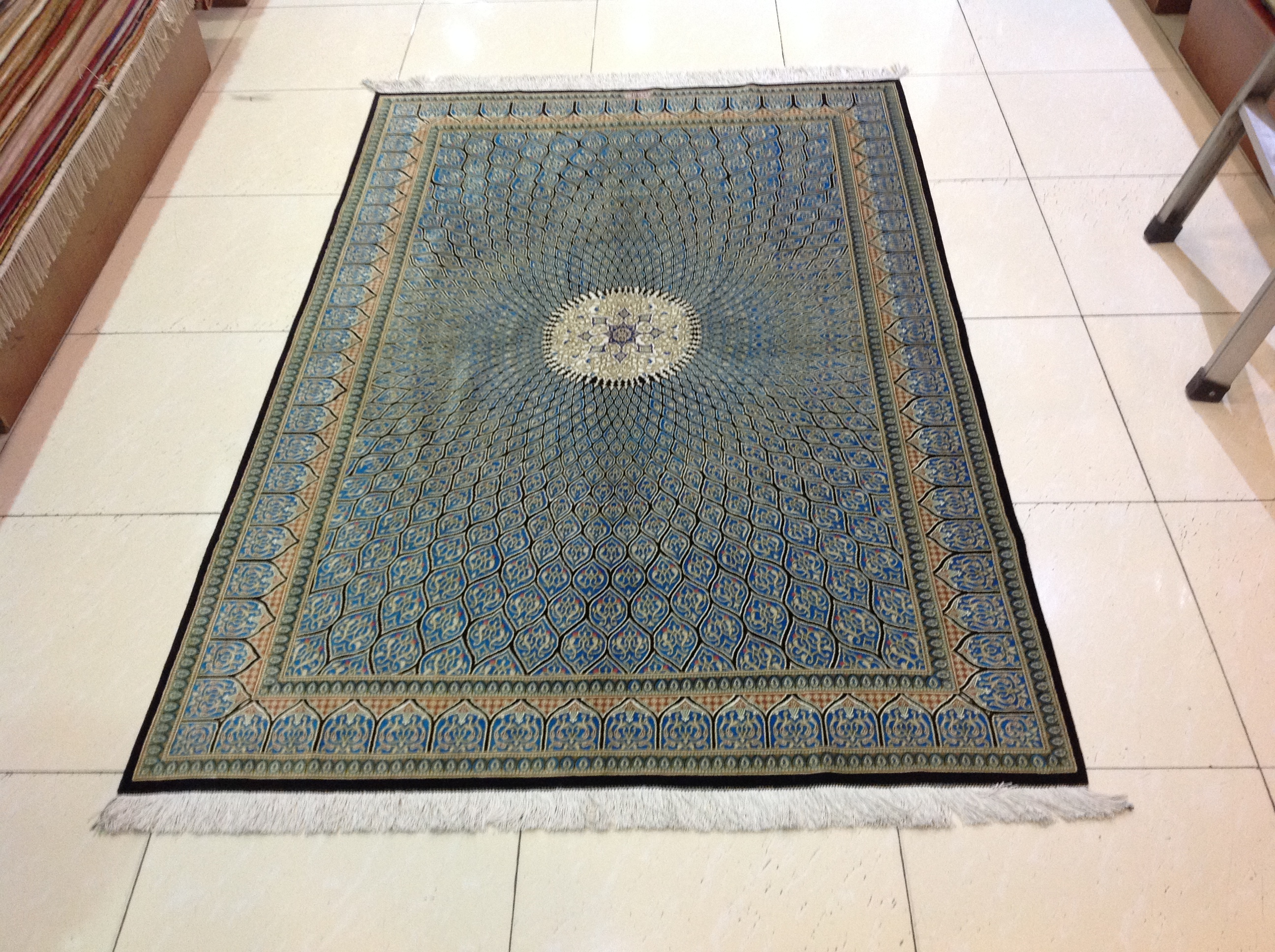 价值比黄金的手工波斯地毯