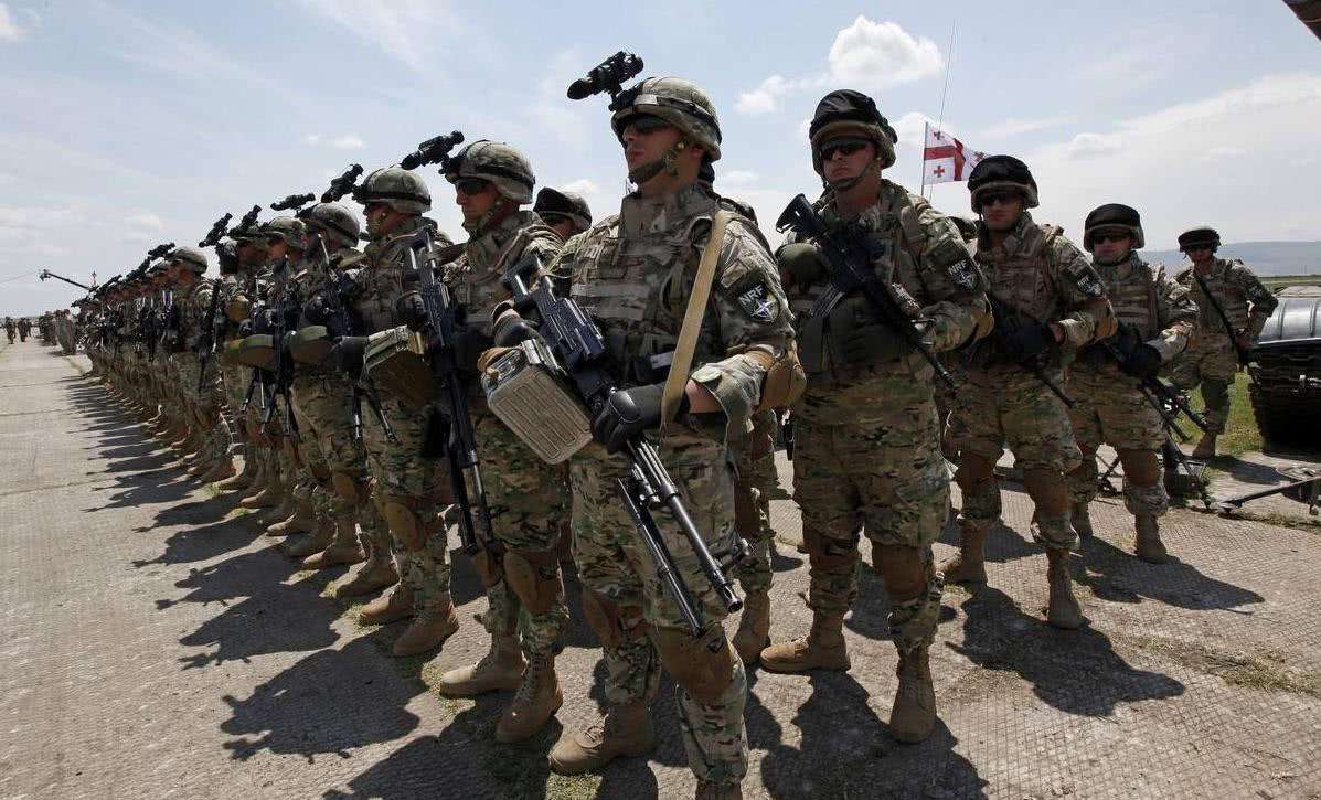 3亿人口的美国，沦为全球*交性**易第一目标国，揭露灯塔背后的黑暗