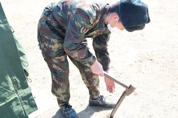 兵哥哥的野外生存技巧,兵哥哥荒野求生训练