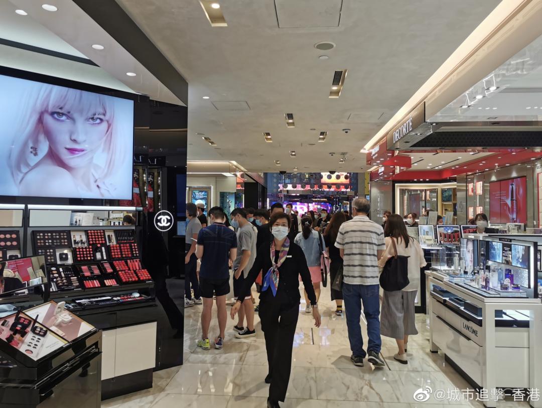 疫情下的香港五一黄金周：0内地团访港，多个品牌宣布撤店