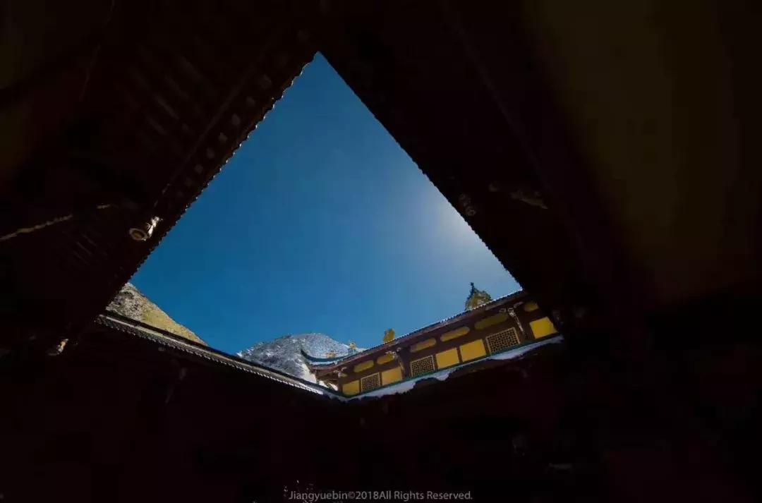 黄龙，不见则已，一见钟情