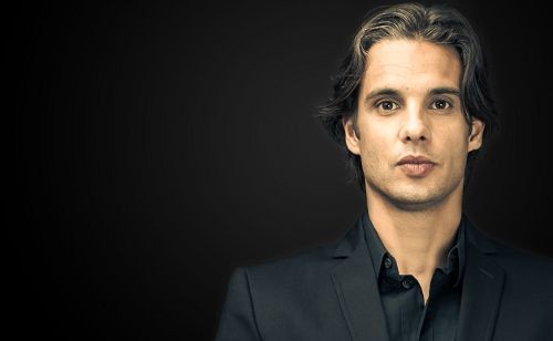 明明可以靠颜值却要打篮球,明明可以靠颜值却偏偏靠篮球