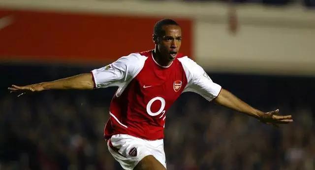 罗马里奥世界第一中锋,世界足坛史上排名前三