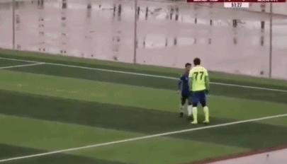 足球史上群殴暴力事件,足球场上十大暴力事件