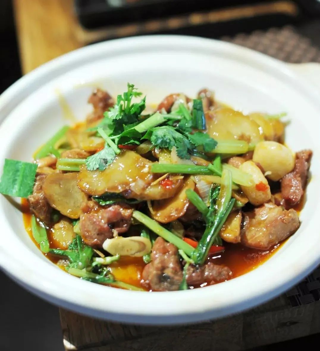 云南哪个地方人最爱吃火锅,山西哪些地方特别能吃土豆