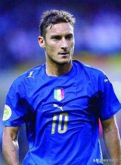 托蒂和伊涅斯塔谁适合踢前腰,实况足球托蒂前腰加点推荐