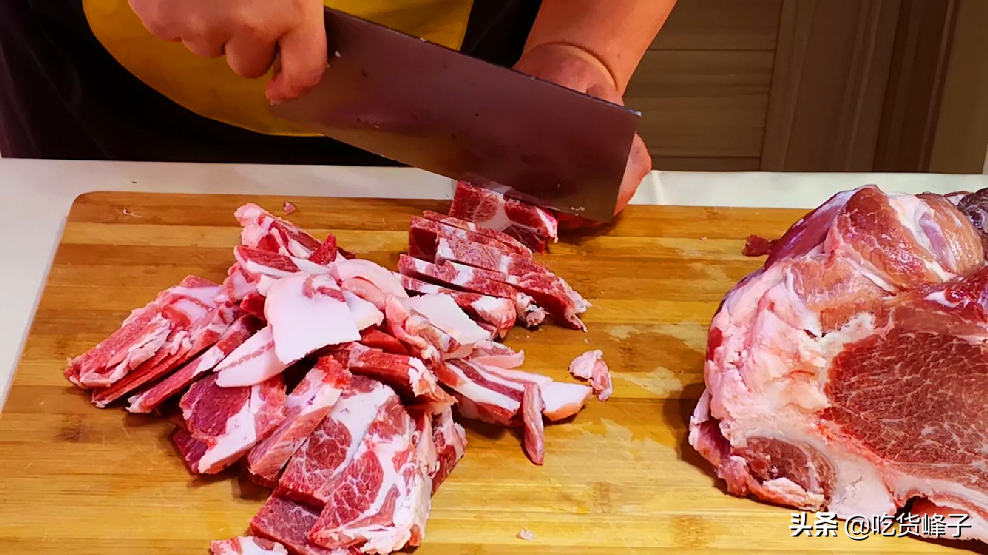 冰箱冻肉的正确方法,从冰箱拿出的冻肉千万别拿水泡