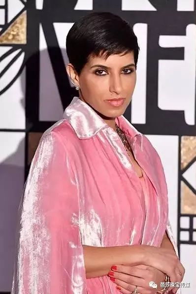 撞衫撞物尴尬瞬间,撞衫撞鞋子有点尴尬