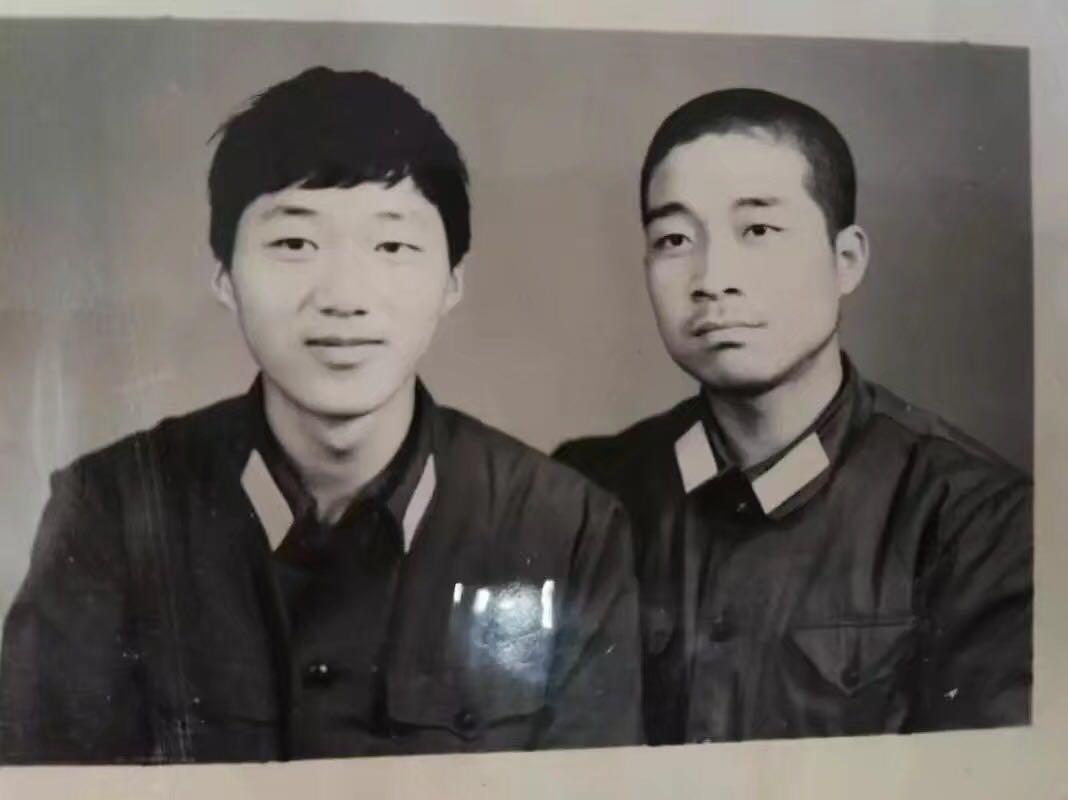 一九六师一零六医院的上空，永远飘扬着战友兄弟情