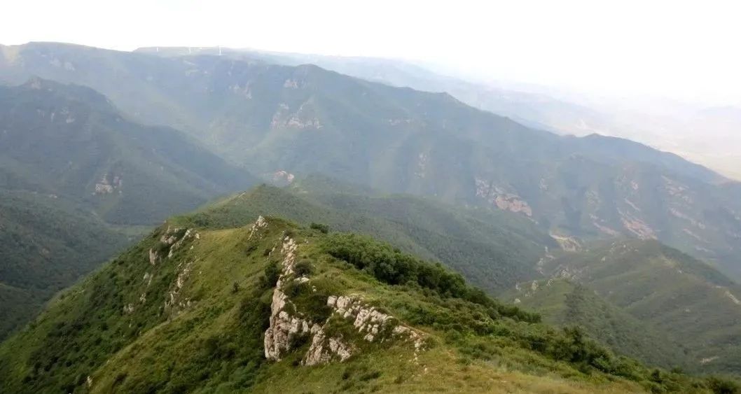 五岳北岳恒山攻略,五岳中的北岳是恒山吗
