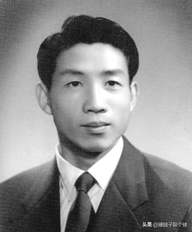 他是上海足球的领路人，曾两度错失奥运会，初代国脚方纫秋