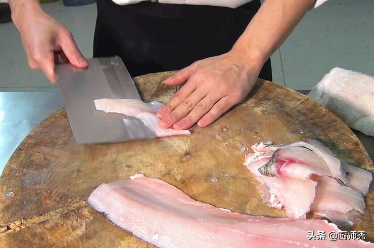 鱼片上浆的做法,鱼片上浆教程