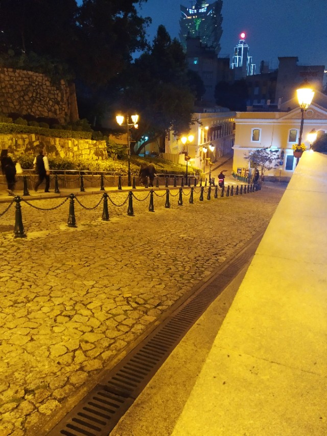 网上哪里可以买澳门手信,澳门手信店必买东西