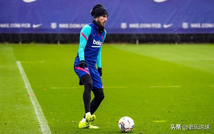 朗格莱又成“背锅侠”，巴萨的这种进攻套路，范戴克来了也没用