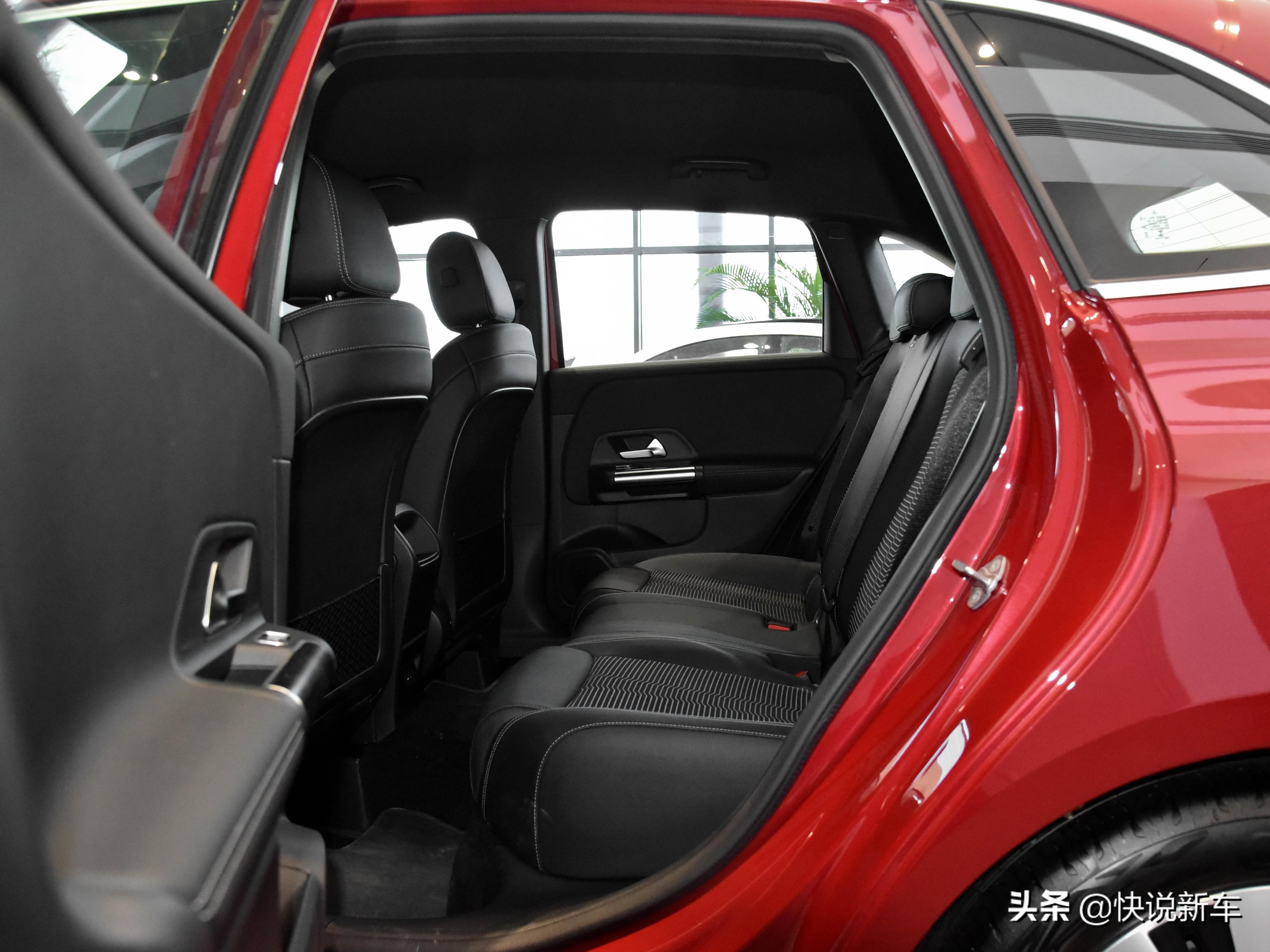 奔驰便宜好看空间大点适合女生,价格比较便宜实用的奔驰