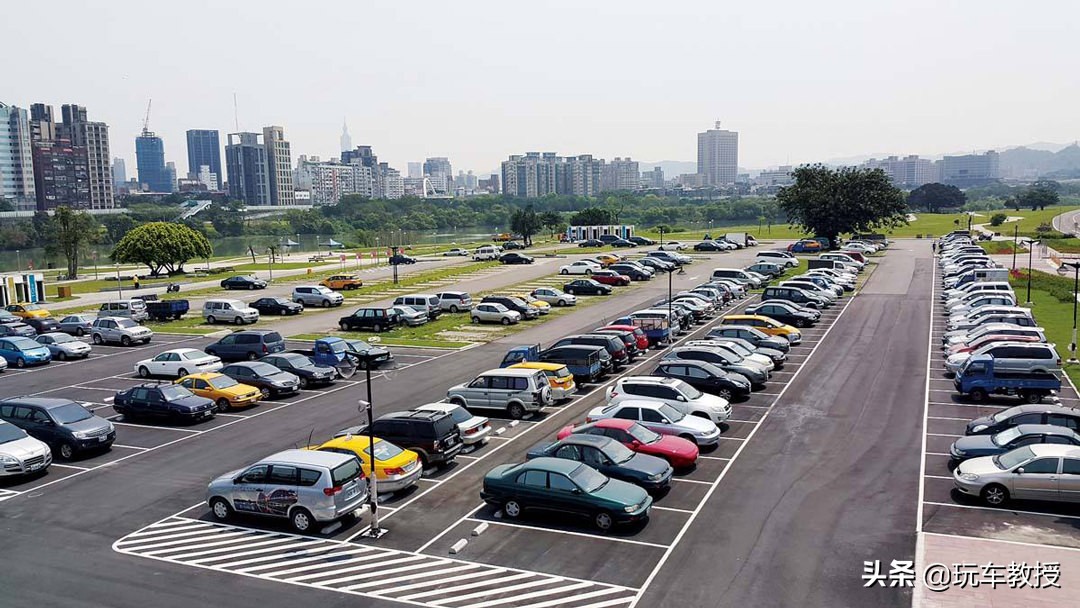 只要20万的车,只需20万就能买到带空调的汽车